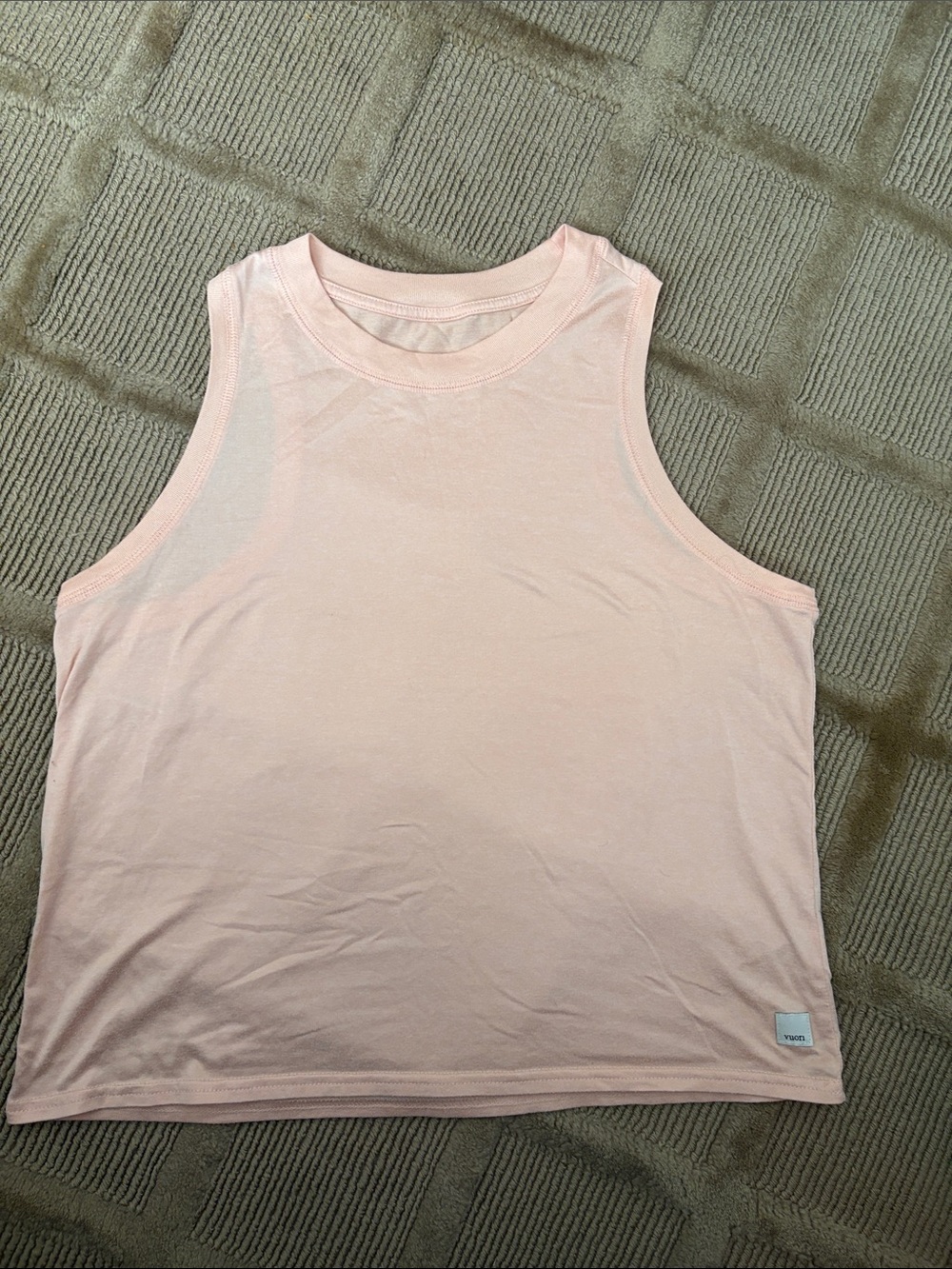 Vuori Women's Energy Tank Top in Light Pink/ Coral